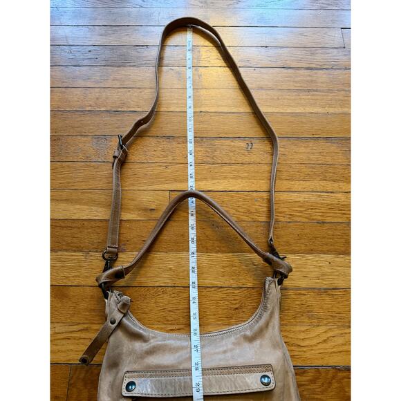 FRYE 'Melissa' Distressed Tan Leather Shoulder Bag w/Crossbody Strap - Picture 13 of 16